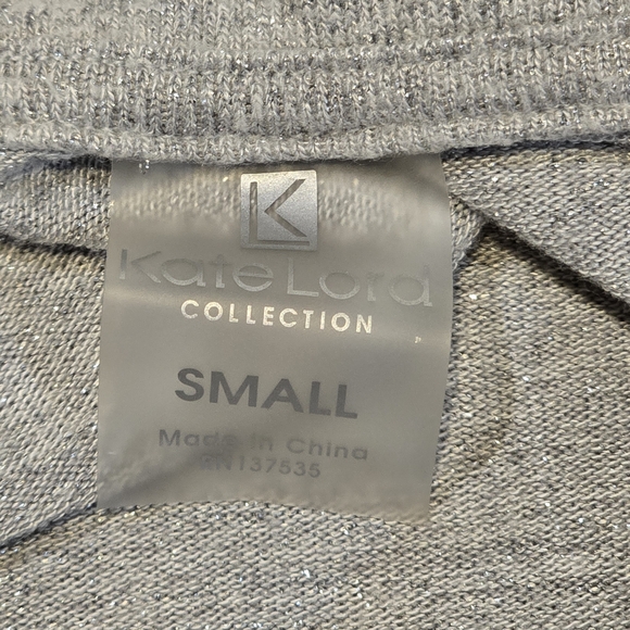 Kate Lord Collection-John Deere Gray& Metallic Knit Sweater Size Small - Picture 3 of 4